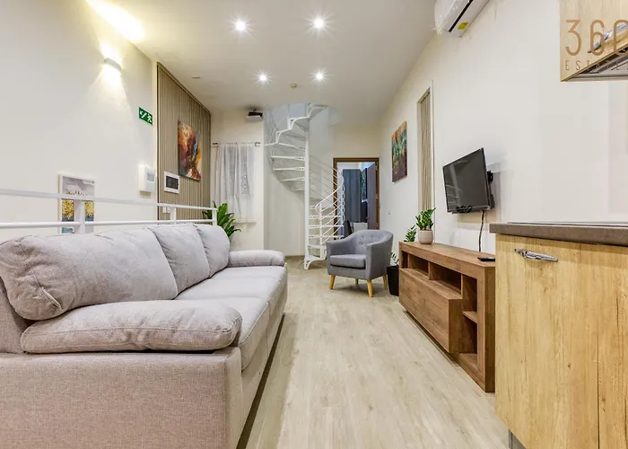 Authentic & Spacious 3br With Private Terrace By 360 Estates Vakantiehuis Rabat