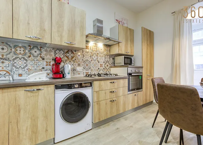 Authentic & Spacious 3br With Private Terrace By 360 Estates