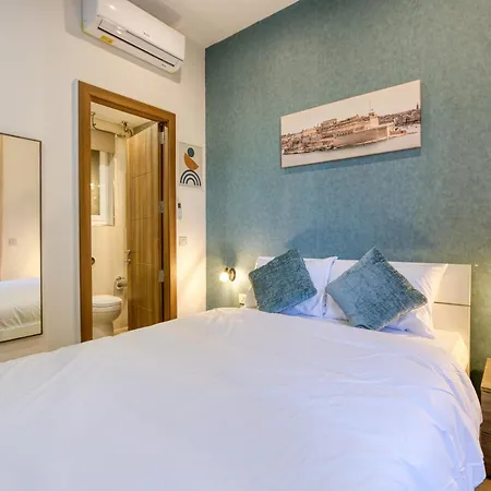 Authentic & Spacious 3br With Private Terrace By 360 Estates *