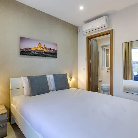 Authentic & Spacious 3br With Private Terrace By 360 Estates