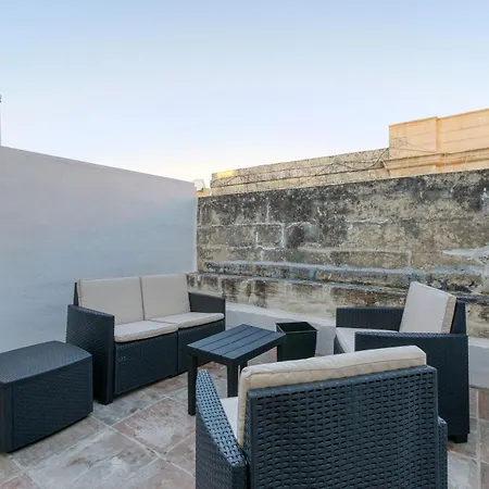 Feriehus Authentic & Spacious 3br With Private Terrace By 360 Estates