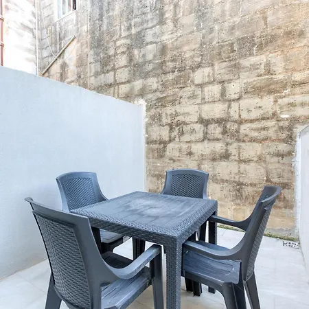 Authentic & Spacious 3br With Private Terrace By 360 Estates בית נופש *