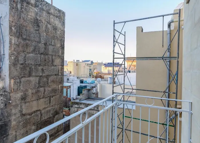 Hébergement de vacances Authentic & Spacious 3br With Private Terrace By 360 Estates