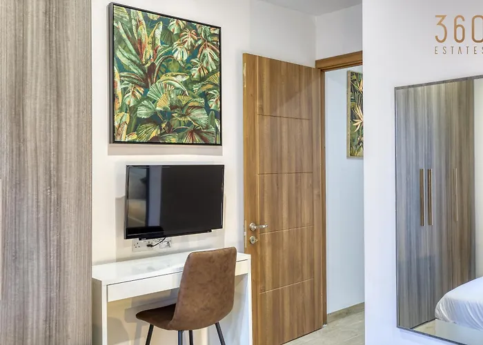 Authentic & Spacious 3br With Private Terrace By 360 Estates Case de vacanță Rabat