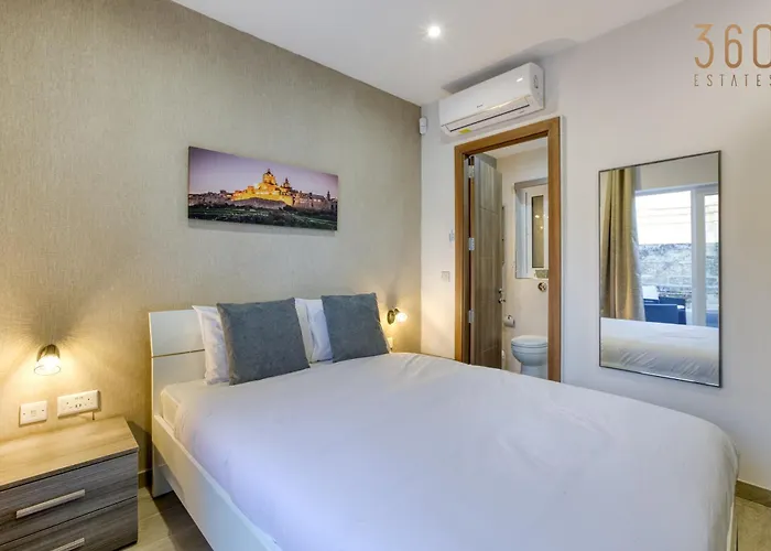 Authentic & Spacious 3br With Private Terrace By 360 Estates