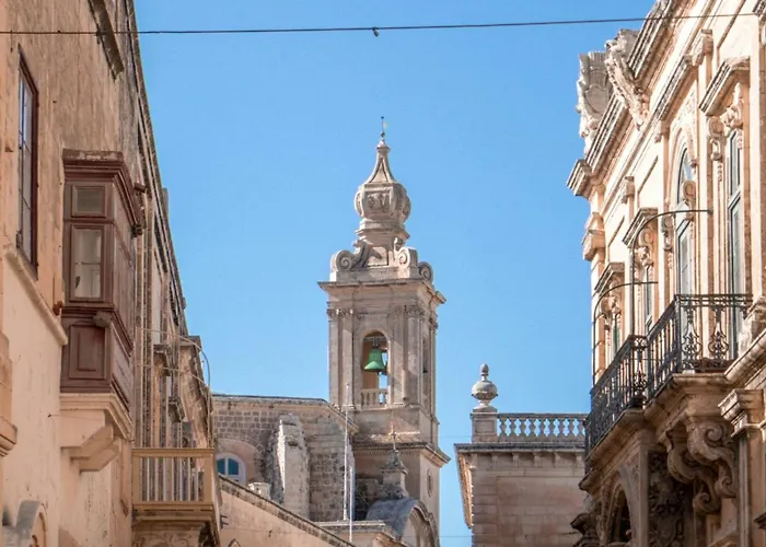 Authentic & Spacious 3br With Private Terrace By 360 Estates Case de vacanță Rabat