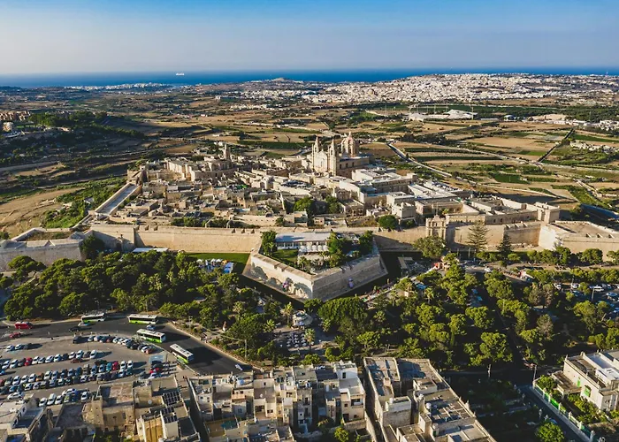 Authentic & Spacious 3br With Private Terrace By 360 Estates Hébergement de vacances *